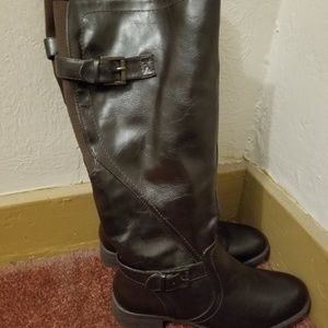 Ladies boots